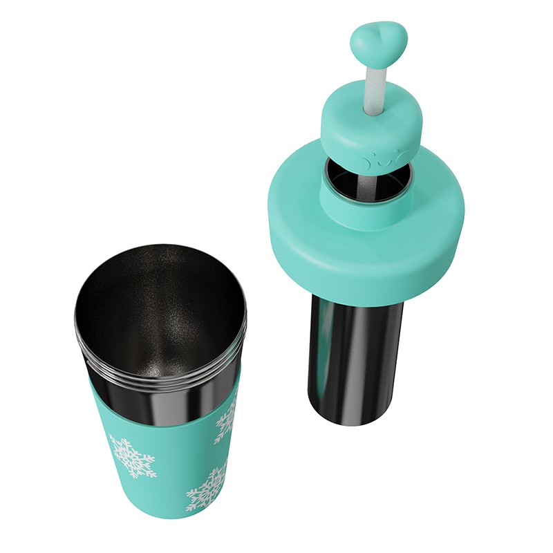 Sovuq kofe pishirgich oqadi